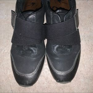 SNEAKERS GOOD CONDITION